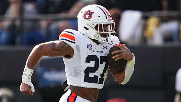 Auburn needs to lean on running back Jarquez Hunter against Missouri.