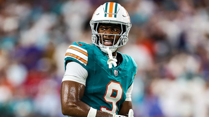 Miami Dolphins TE Jonnu Smith