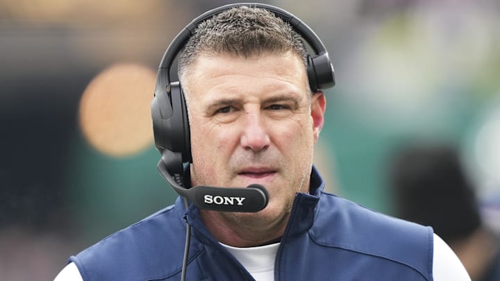 Dec 28, 2025; East Rutherford, New Jersey, USA; New England Patriots head coach Mike Vrabel during the first quarter of the game against the New York Jets at MetLife Stadium. Mandatory Credit: Robert Deutsch-Imagn Images