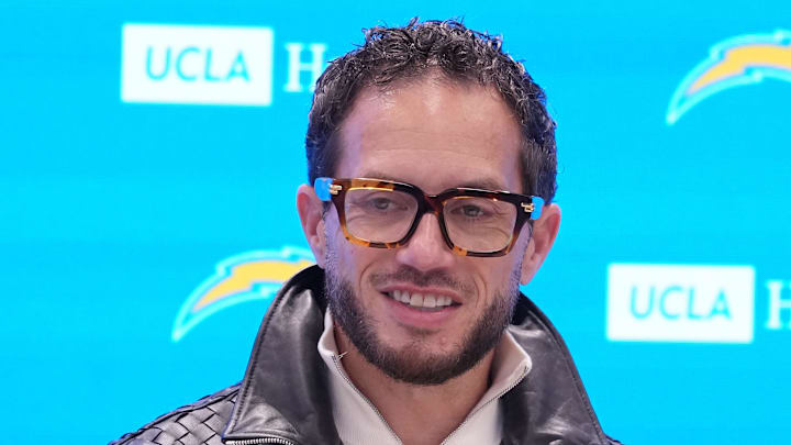 Chargers offensive coordinator Mike McDaniel