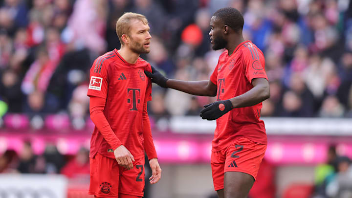 Konrad Laimer mit Dayot Upamecano (Archivbild)