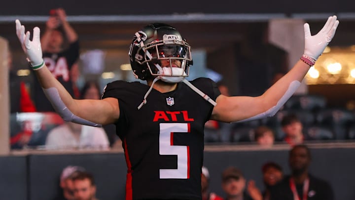 Jan 5, 2025; Atlanta, Georgia, USA; Atlanta Falcons wide receiver Drake London (5) is introduced before a game against the Carolina Panthers at Mercedes-Benz Stadium. Mandatory Credit: Brett Davis-Imagn Images