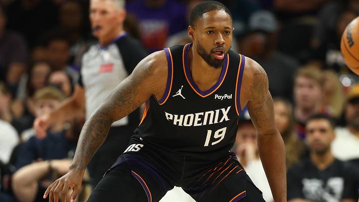 Apr 17, 2026; Phoenix, Arizona, USA; Phoenix Suns forward Haywood Highsmith (19) against the Golden State Warriors during the play-in rounds of the 2026 NBA Playoffs at Mortgage Matchup Center. Mandatory Credit: Mark J. Rebilas-Imagn Images Apr 17, 2026; Phoenix, Arizona, USA; Phoenix Suns forward Haywood Highsmith (19) against the Golden State Warriors during the play-in rounds of the 2026 NBA Playoffs at Mortgage Matchup Center. Mandatory Credit: Mark J. Rebilas-Imagn Images