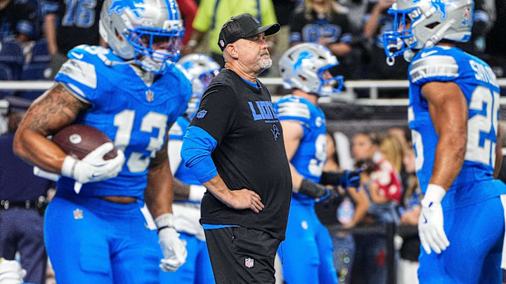 Detroit Lions offensive coordinator John Morton watches warm up at Ford Field in Detroit 