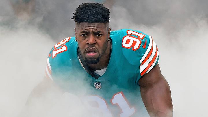 Miami Dolphins defensive end Cameron Wake Miami Dolphins defensive end Cameron Wake