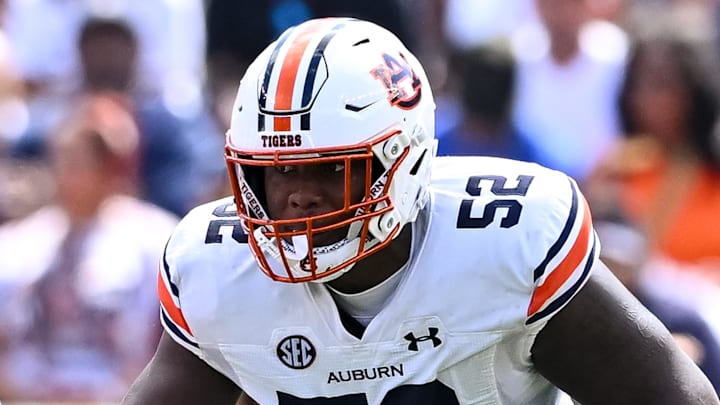 Auburn Tigers offensive lineman Dillon Wade signed with the Packers.