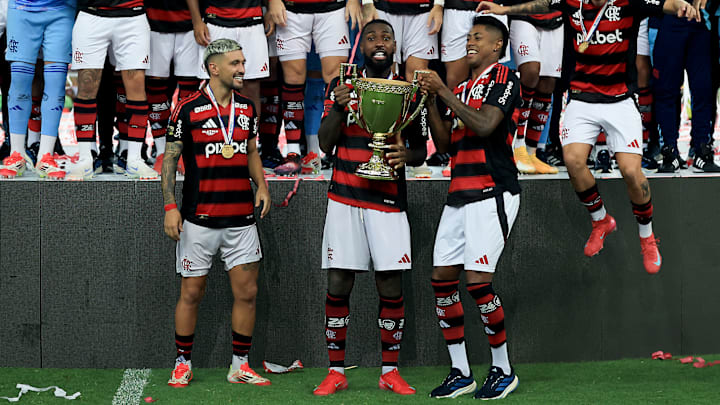 Arrascaeta e Bruno Henrique são os mais vitoriosos do atual elenco