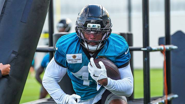 Jacksonville Jaguars Running Back Ameer Abdullah (43) runs a drill during the fourth day of NFL Training Camp in shells at the Miller Electric Center on Thursday, July 30, 2026, in Jacksonville, Fla.  [Doug Engle/Florida Times-Union]