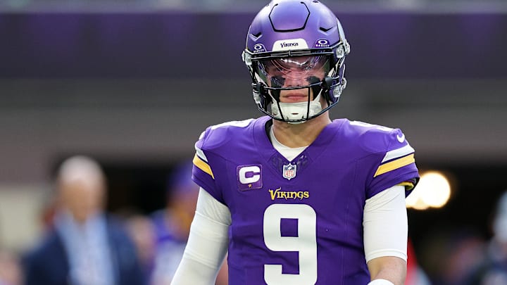 Chicago Bears v Minnesota Vikings - NFL 2025 Chicago Bears v Minnesota Vikings - NFL 2025