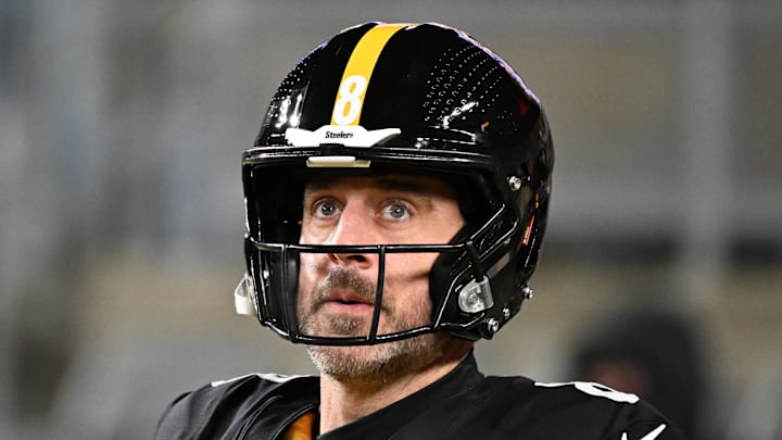 aPittsburgh Steelers quarterback Aaron Rodgers 