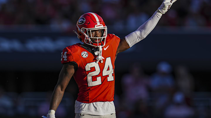 Georgia Bulldogs defensive back Malaki Starks on the field against the Mississippi State Bulldogs.