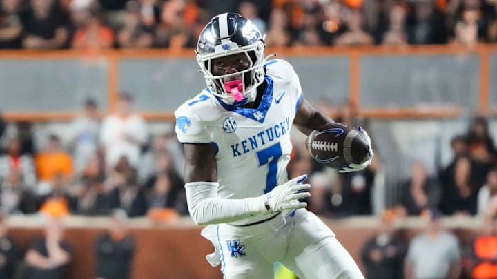 Kentucky wide receiver Barion Brown (7) with the ball during an NCAA college football game between Tennessee and Kentucky on Saturday, Nov. 2, 2024, in Knoxville, Tenn.