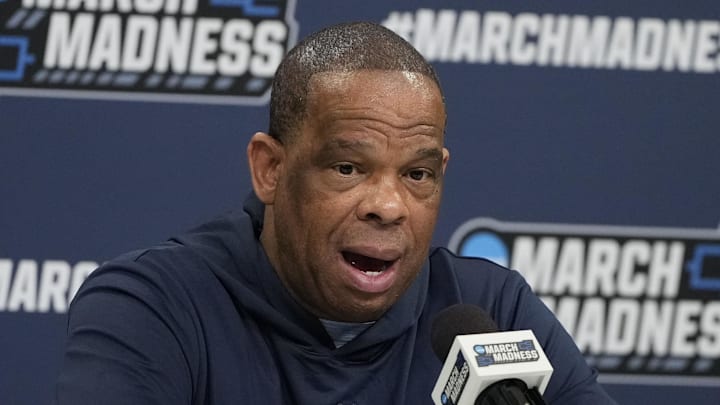 Mar 20, 2024; Charlotte, NC, USA; North Carolina Tar Heels head coach Hubert Davis during a press conference at Spectrum Center. Mandatory Credit: Bob Donnan-Imagn Images Mar 20, 2024; Charlotte, NC, USA; North Carolina Tar Heels head coach Hubert Davis during a press conference at Spectrum Center. Mandatory Credit: Bob Donnan-Imagn Images