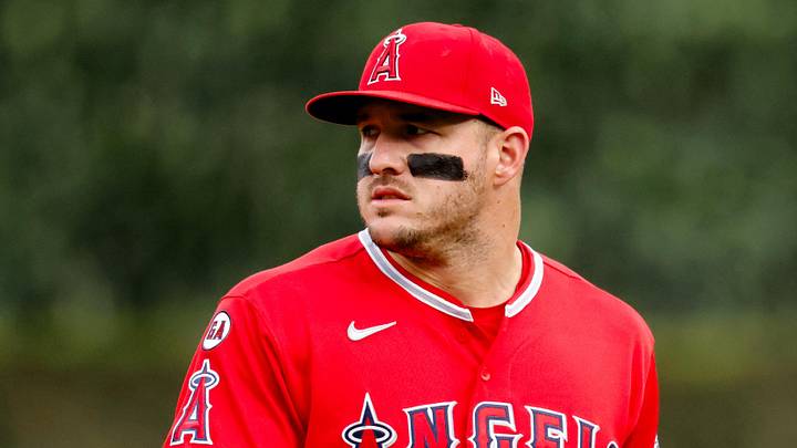 Los Angeles Angels center fielder Mike Trout (27) walks off the field Los Angeles Angels center fielder Mike Trout (27) walks off the field