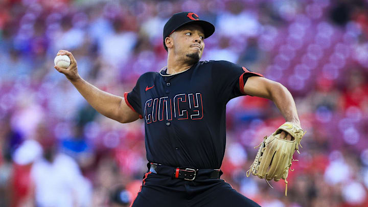 Cincinnati Reds starting pitcher Chase Burns (26) Cincinnati Reds starting pitcher Chase Burns (26)