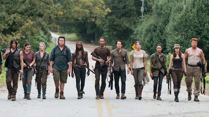Tyler James Williams as Noah, Seth Gilliam as Father Gabriel, Norman Reedus as Daryl Dixon, Alanna Masterson as Tara Chambler, Melissa McBride as Carol Peletier, Josh McDermitt as Dr. Eugene Porter, Danai Gurira as Michonne, Andrew Lincoln as Rick Grimes, Steven Yeun as Glenn Rhee, Lauren Cohan as Maggie Greene, Sonequa Martin-Green as Sasha, Christian Serratos as Rosita Espinosa, Michael Cudlitz as Abraham and Chandler Riggs as Carl Grimes - The Walking Dead _ Season 5, Episode 10 - Photo