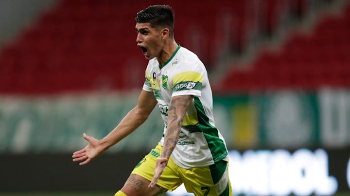 Al caerse el fichaje del uruguayo Bruno Méndez, Cruz Azul ya tiene otra opción más y se trata del argentino Adonis Frías del Defensa y Justicia.