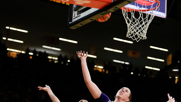 Northwestern Wildcats forward Grace Sullivan