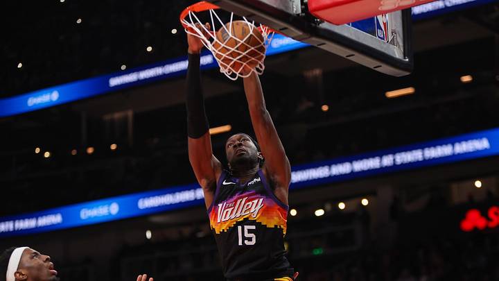 Jan 23, 2026; Atlanta, Georgia, USA; Phoenix Suns center Mark Williams (15) dunks against the Atlanta Hawks in the first quarter at State Farm Arena. Mandatory Credit: Brett Davis-Imagn Images
Jan 23, 2026; Atlanta, Georgia, USA; Phoenix Suns center Mark Williams (15) dunks against the Atlanta Hawks in the first quarter at State Farm Arena. Mandatory Credit: Brett Davis-Imagn Images