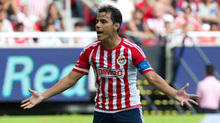 Omar Bravo es el máximo anotador en la historia de Chivas