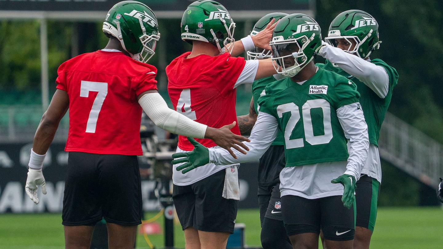 Jets Have Advantages Over Titans in 3 Key Areas Ahead of Week 1