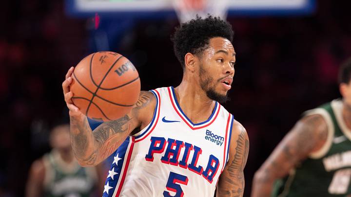 Philadelphia 76ers guard Anfernee Simons (5) controls the ball against the Milwaukee Bucks during the second quarter at Xfinity Mobile Arena on Oct. 24, 2026. Philadelphia 76ers guard Anfernee Simons (5) controls the ball against the Milwaukee Bucks during the second quarter at Xfinity Mobile Arena on Oct. 24, 2026.