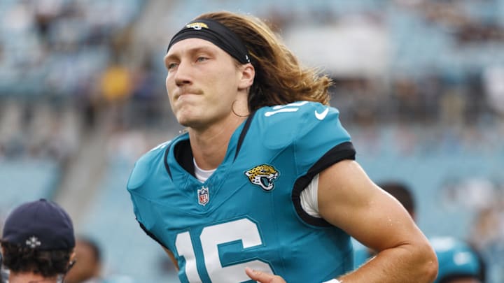 Aug 9, 2025; Jacksonville, Florida, USA; Jacksonville Jaguars quarterback Trevor Lawrence (16) during the warm ups before the game against the Pittsburgh Steelers at EverBank Stadium. Mandatory Credit: Morgan Tencza-Imagn Images Aug 9, 2025; Jacksonville, Florida, USA; Jacksonville Jaguars quarterback Trevor Lawrence (16) during the warm ups before the game against the Pittsburgh Steelers at EverBank Stadium. Mandatory Credit: Morgan Tencza-Imagn Images