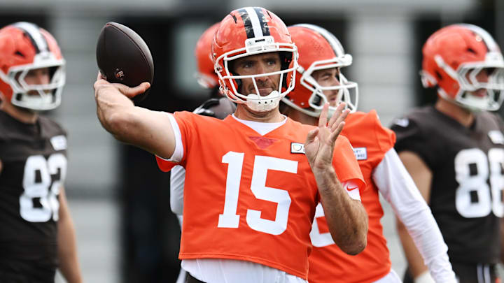 Jun 10, 2025; Berea, OH, USA; Cleveland Browns quarterback Joe Flacco (15) throws a pass during minicamp at CrossCountry Mortgage Campus. Mandatory Credit: Ken Blaze-Imagn Images