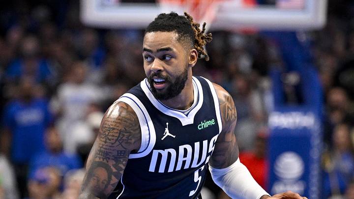 Nov 14, 2025; Dallas, Texas, USA; Dallas Mavericks guard D'Angelo Russell (5) brings the ball up court against the LA Clippers during the second half in an NBA Cup game at the American Airlines Center. Mandatory Credit: Jerome Miron-Imagn Images Nov 14, 2025; Dallas, Texas, USA; Dallas Mavericks guard D'Angelo Russell (5) brings the ball up court against the LA Clippers during the second half in an NBA Cup game at the American Airlines Center. Mandatory Credit: Jerome Miron-Imagn Images