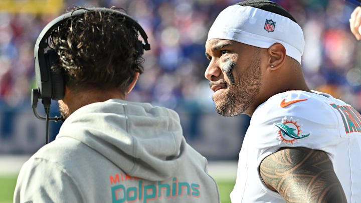 Dolphins coach Mike McDaniel and quarterback Tua Tagovailoa are off to a horrible 1-4 start after another heartbreaking loss to the Panthers on Sunday. 