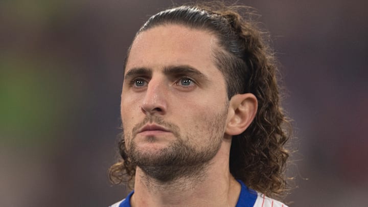Adrien Rabiot avait des propositions durant ce mercato. Adrien Rabiot avait des propositions durant ce mercato.