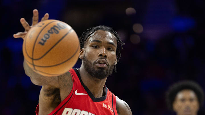 Nov 27, 2024; Philadelphia, Pennsylvania, USA; Houston Rockets forward Tari Eason (17) reaches for a pass against the Philadelphia 76ers during the fourth quarter at Wells Fargo Center. Mandatory Credit: Bill Streicher-Imagn Images