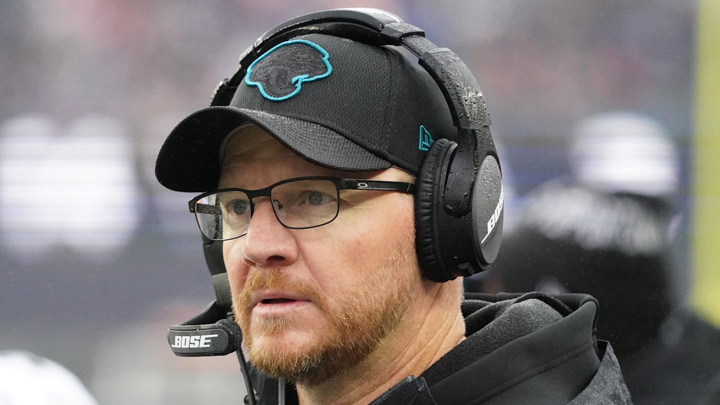 Commanders caught sleeping as NFC rival lands the coach they desperately needed