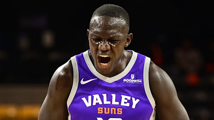 Khaman Maluach reacts during a game played for the Valley Suns of the NBA G League.