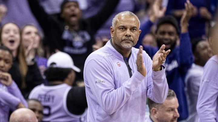 Mar 14, 2024; Kansas City, MO, USA; Kansas State Wildcats head coach Jerome Tang claps during the first half again the Iowa State Cyclones at T-Mobile Center. Mandatory Credit: Amy Kontras-Imagn Images