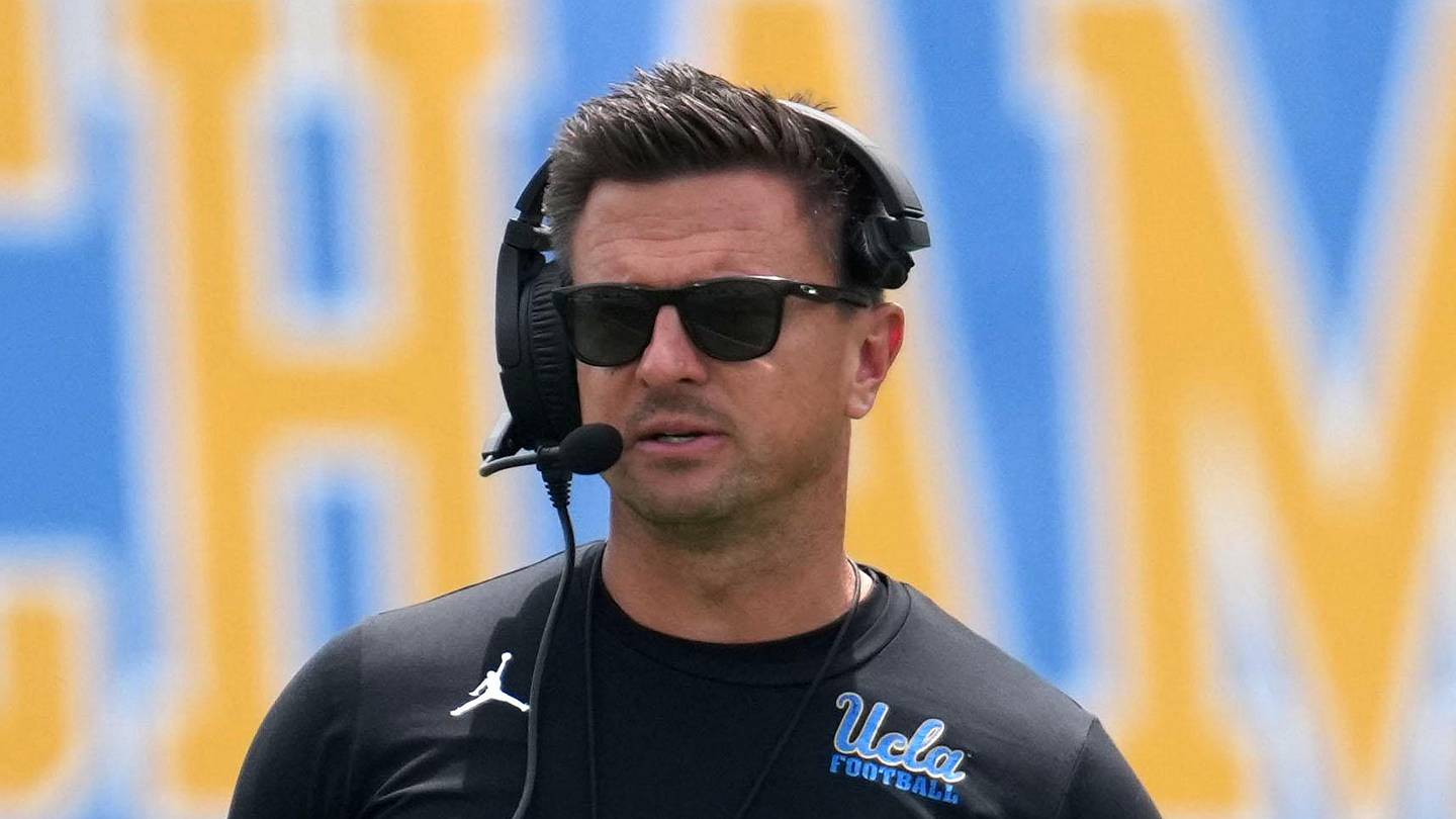 UCLA Football's Recruiting Class Moves Up in the Rankings
