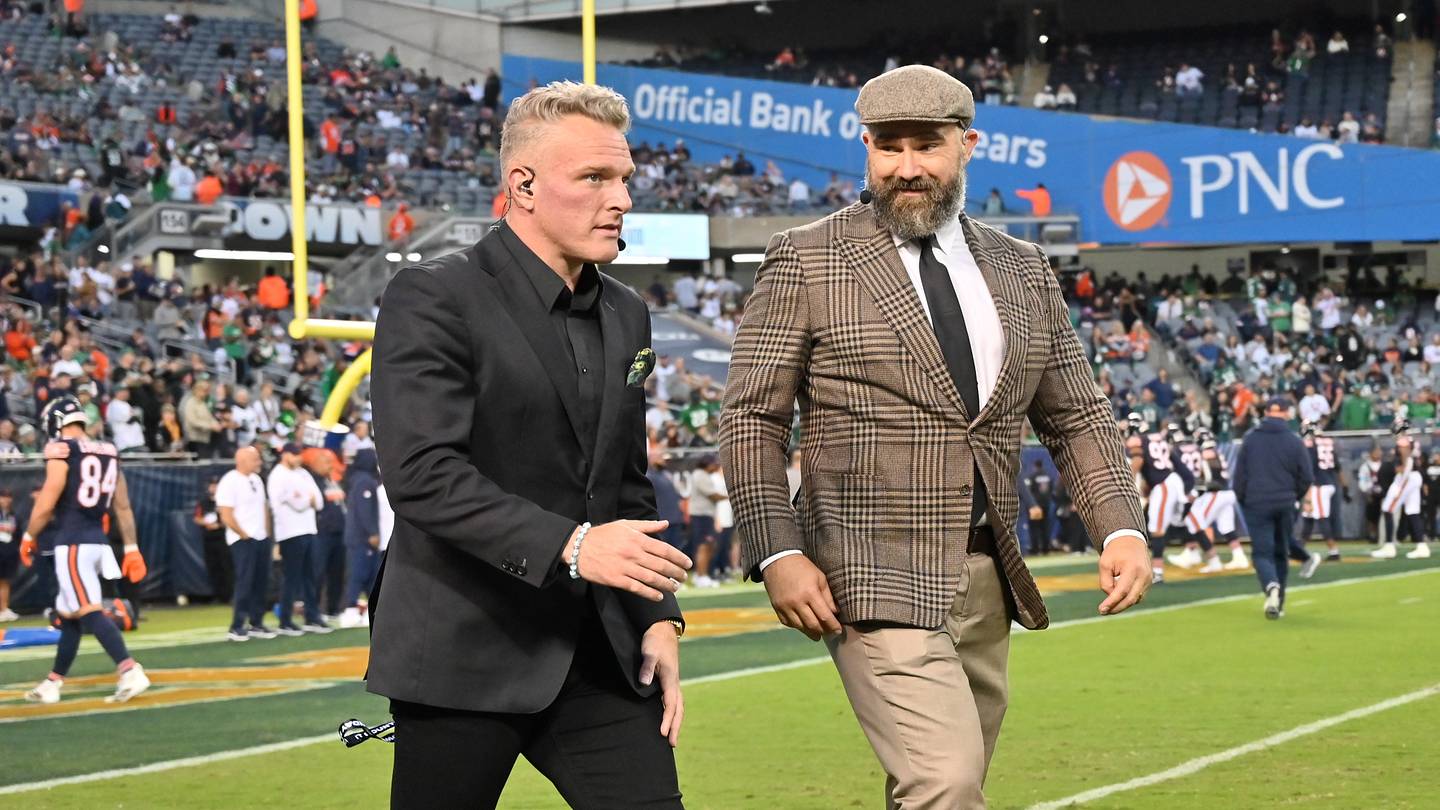 Pat McAfee rügte Jason Kelce für einen sehr dummen Fehler während der ...