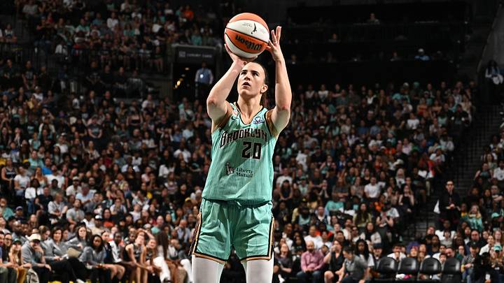 On a per-clutch-minute basis, no player has shifted their team’s expected chances of winning more during the final five minutes of close games than Sabrina Ionescu. 