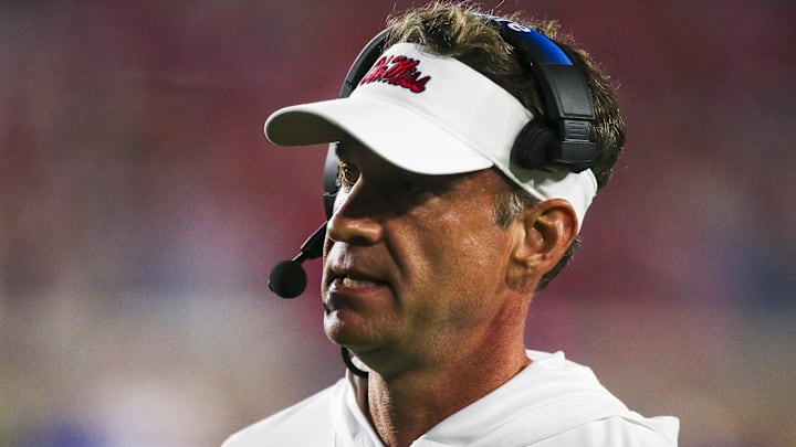 The interest that Lane Kiffin is getting from LSU and Florida now reportedly has Ole Miss forcing its coach into an ultimatum.