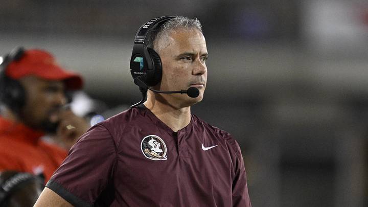 Sep 28, 2024; Dallas, Texas, USA; Florida State Seminoles head coach Mike Norvell during the game between the Southern Methodist Mustangs and the Florida State Seminoles at Gerald J. Ford Stadium. Mandatory Credit: Jerome Miron-Imagn Images Sep 28, 2024; Dallas, Texas, USA; Florida State Seminoles head coach Mike Norvell during the game between the Southern Methodist Mustangs and the Florida State Seminoles at Gerald J. Ford Stadium. Mandatory Credit: Jerome Miron-Imagn Images