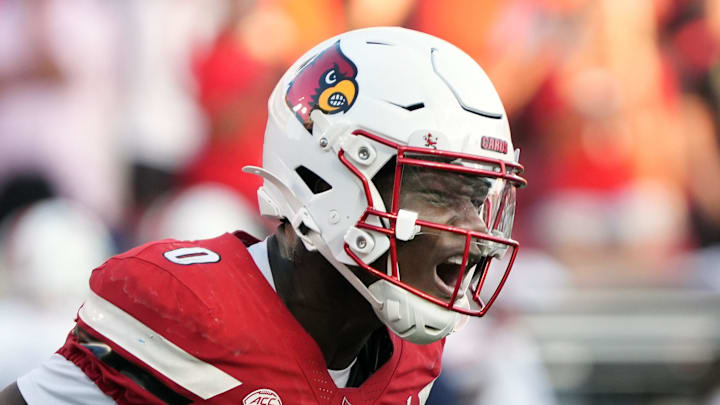 Louisville Cardinals wide receiver Chris Bell (0)