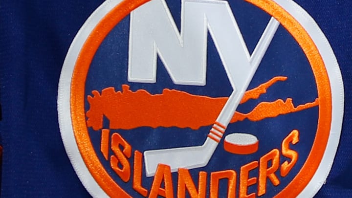 Toronto Maple Leafs v New York Islanders