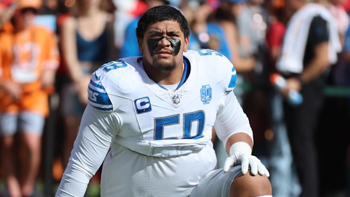 Detroit Lions offensive tackle Penei Sewell (58) Detroit Lions offensive tackle Penei Sewell (58)