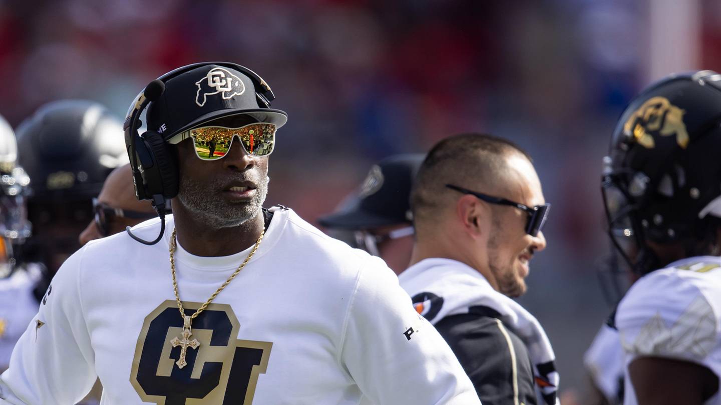 Buffaloes Lock in Official Visit With Four-Star Defensive Line Recruit