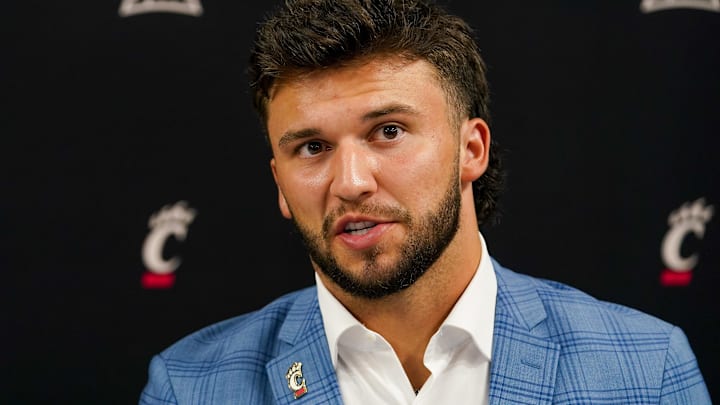 Jul 8, 2025; Frisco, TX, USA; Cincinnati quarterback Brendan Sorsby answers questions from the media during 2025 Big 12 Football Media Days at The Star. Mandatory Credit: Raymond Carlin III-Imagn Images Jul 8, 2025; Frisco, TX, USA; Cincinnati quarterback Brendan Sorsby answers questions from the media during 2025 Big 12 Football Media Days at The Star. Mandatory Credit: Raymond Carlin III-Imagn Images