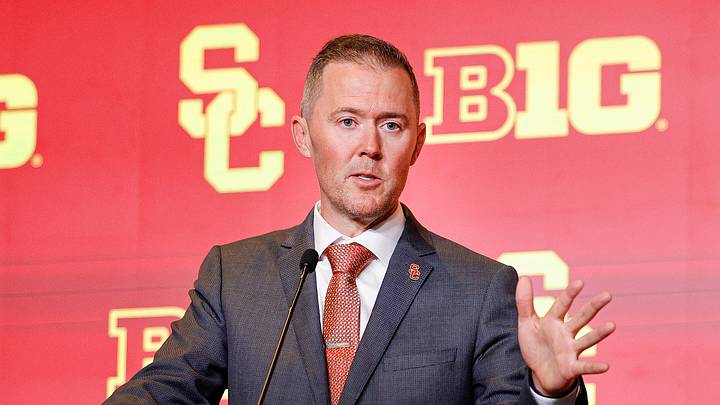 Jul 28, 2026; Chicago, IL, USA; USC Football head coach Lincoln Riley speaks during Media Days at Hilton Chicago. Mandatory Credit: Kamil Krzaczynski-Imagn Images Jul 28, 2026; Chicago, IL, USA; USC Football head coach Lincoln Riley speaks during Media Days at Hilton Chicago. Mandatory Credit: Kamil Krzaczynski-Imagn Images