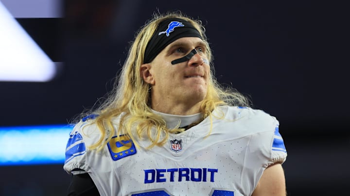 Oct 5, 2025; Cincinnati, Ohio, USA; Detroit Lions middle linebacker Alex Anzalone (34) walks off the field after a win over the Cincinnati Bengals at Paycor Stadium. Mandatory Credit: Katie Stratman-Imagn Images