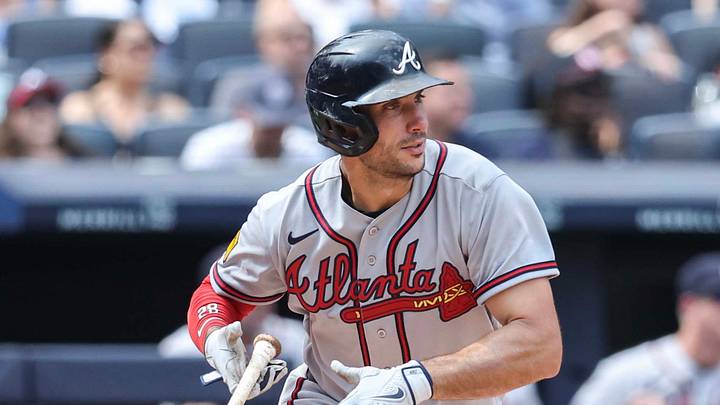 Aug 9, 2026; Bronx, New York, USA; Atlanta Braves first baseman Matt Olson (28) hits a solo home run in the seventh inning against the New York Yankees at Yankee Stadium. Mandatory Credit: Wendell Cruz-Imagn Images Aug 9, 2026; Bronx, New York, USA; Atlanta Braves first baseman Matt Olson (28) hits a solo home run in the seventh inning against the New York Yankees at Yankee Stadium. Mandatory Credit: Wendell Cruz-Imagn Images