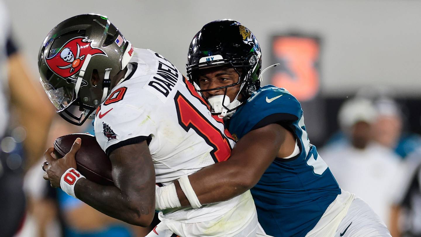 Good, Not So Good From Jaguars' Preseason Finale vs. Buccaneers: Bryan Thomas Jr. Shines