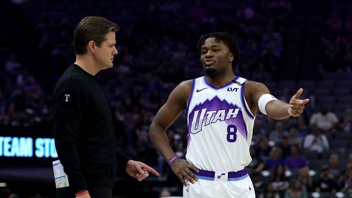 Mar 15, 2026; Sacramento, California, USA; Utah Jazz head coach Will Hardy and Isaiah Collier (8) discuss a play against the Sacramento Kings during the first quarter at Golden 1 Center. Mandatory Credit: Dennis Lee-Imagn Images Mar 15, 2026; Sacramento, California, USA; Utah Jazz head coach Will Hardy and Isaiah Collier (8) discuss a play against the Sacramento Kings during the first quarter at Golden 1 Center. Mandatory Credit: Dennis Lee-Imagn Images